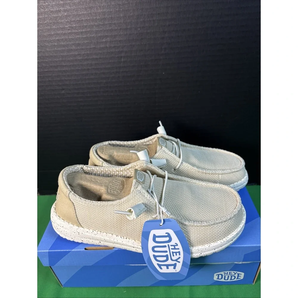 Hey Dude Womens Wendy Stretch Sox Slip-On Shoe Irish Cream 41878-0NG Size 7